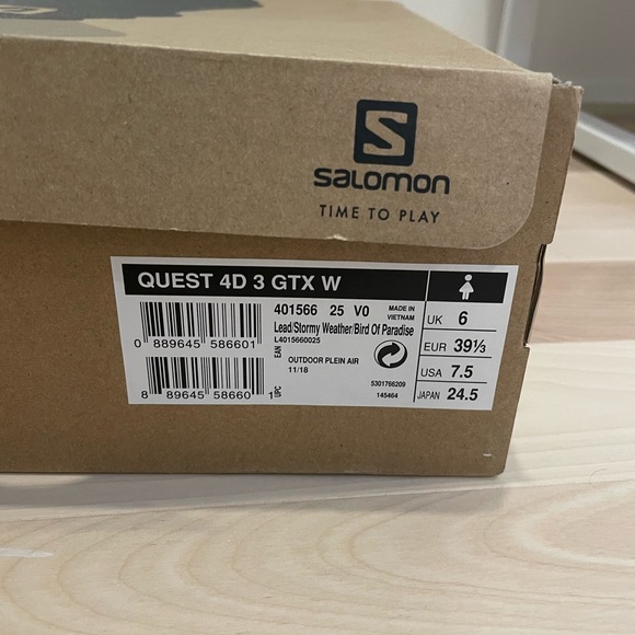 Salomon 4D GTX Quest Waterproof Hiking Boot - Picture 2 of 3